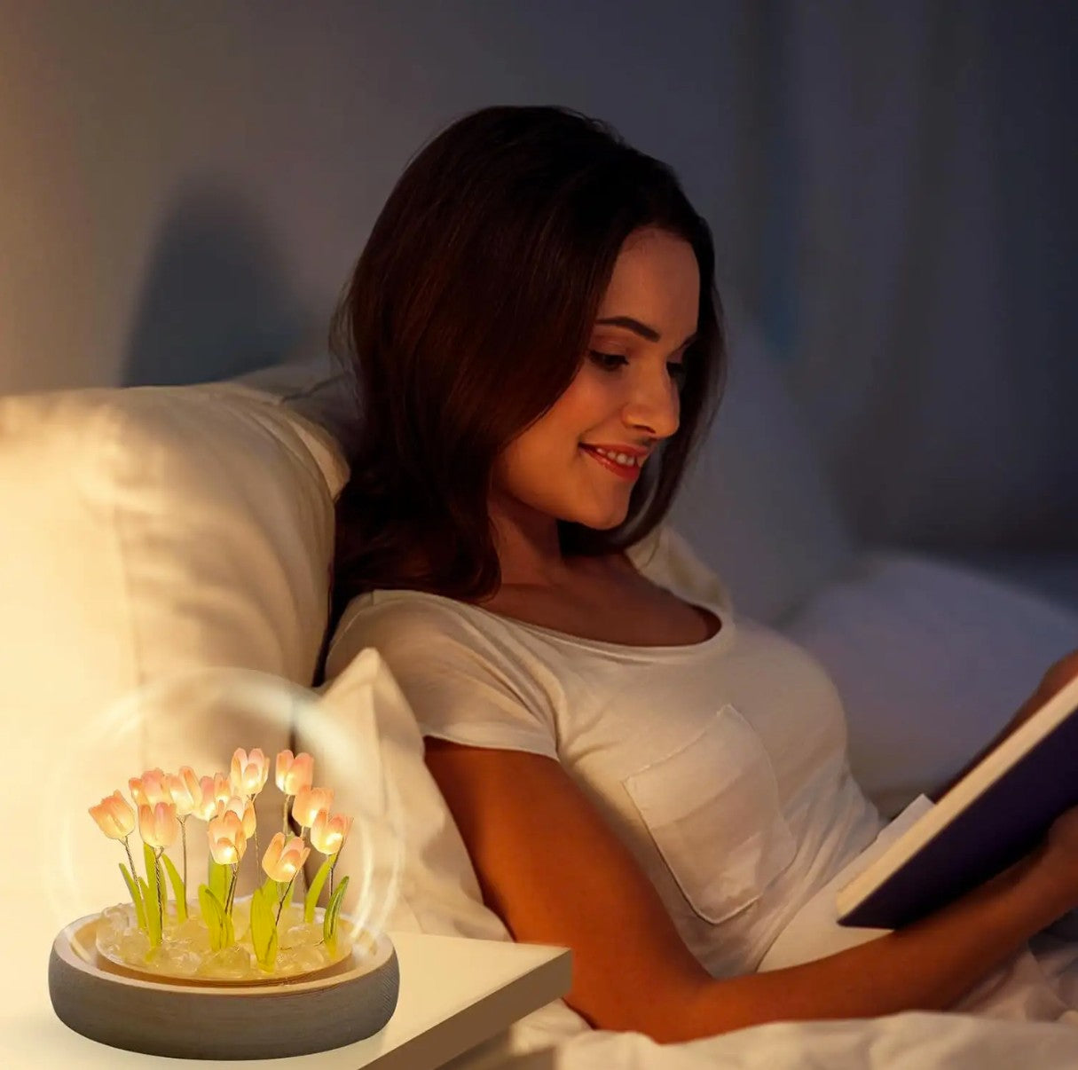 Elegant Tulip Lamp – Perfect Bedside Ambience